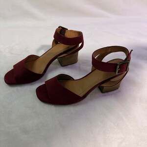 Universal Thread Megan Microsuede Ankle Strap Block Heel Size 8.5
